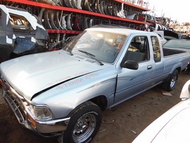 1991 TOYOTA PICK UP EXTRA CAB BLUE 2.4 MT 2WD Z19832